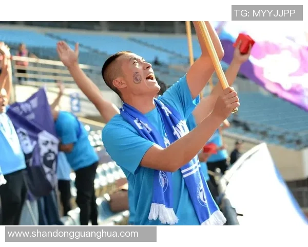 荷兰足球队长引领蓝色战舰重返巅峰挑战 世界杯再创辉煌